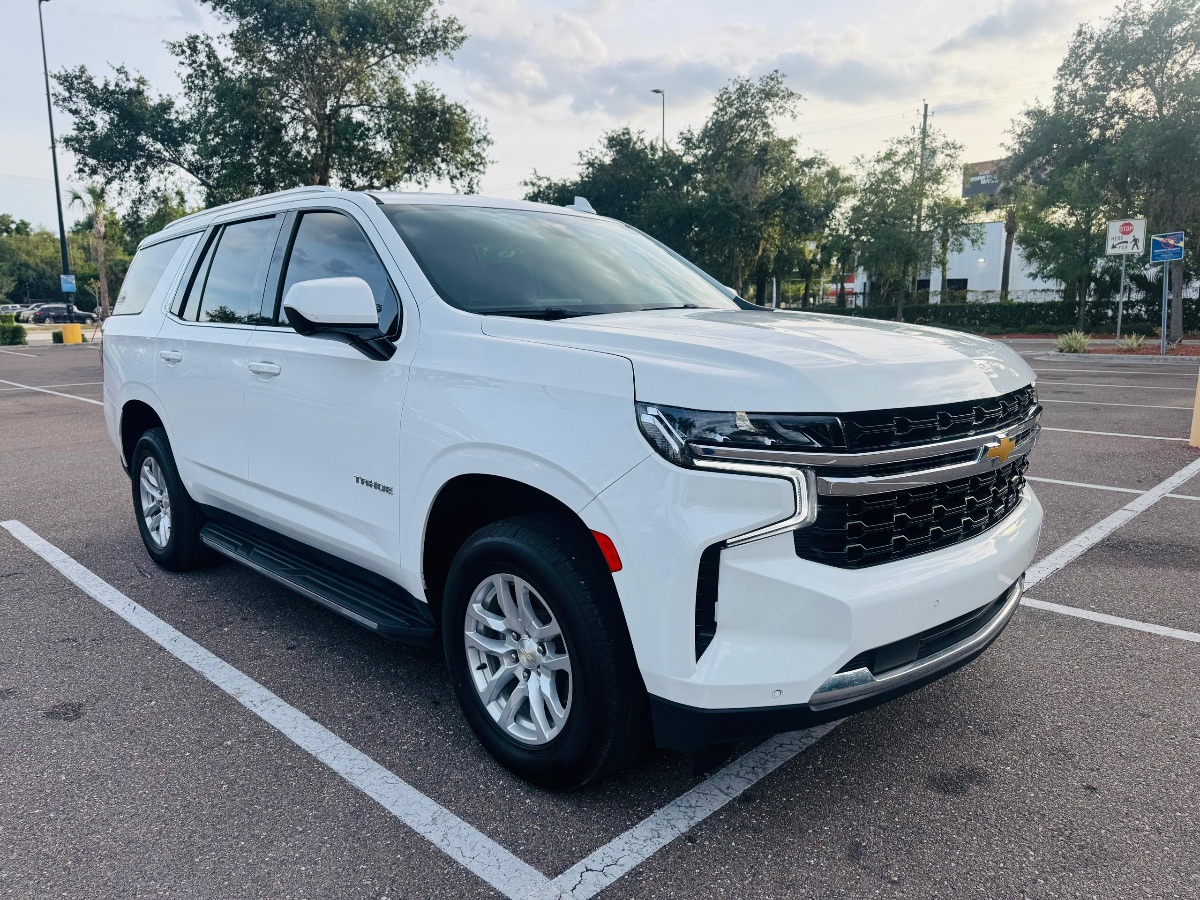 2023 Chevrolet Tahoe 2WD LS's photo